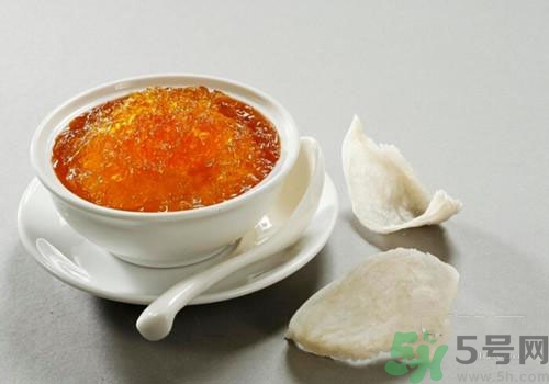 燕窩是燕子的窩嗎？燕窩是什么東西？