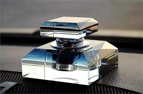 香水會揮發(fā)嗎?香水揮發(fā)是什么變化 香水會揮發(fā)嗎?香水揮發(fā)是什么變化