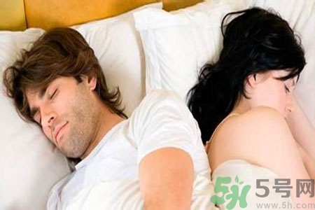 怎么根據(jù)自己的尺寸選擇避孕套？避孕套的尺寸應(yīng)該怎么選？