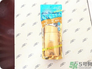 安耐曬為什么那么?。堪材蜁袷撬疇钜后w的嗎？