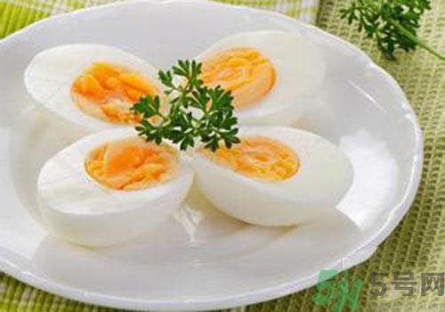 煮熟的雞蛋隔夜可以吃嗎？吃了隔夜的熟雞蛋有什么危害？