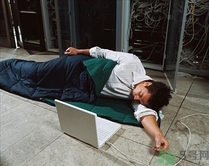 睡眠不規(guī)律如何調(diào)整？睡眠不規(guī)律會胖嗎？