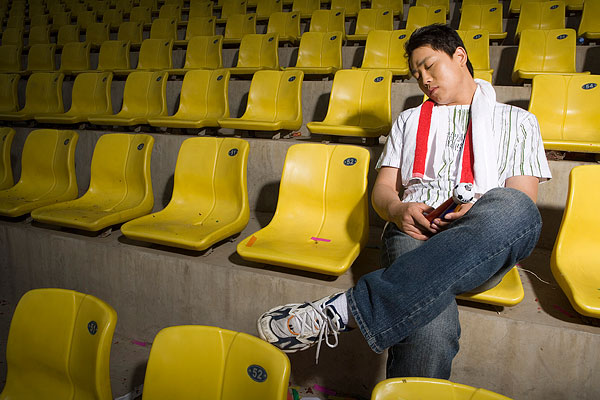 睡眠不足頭痛是什么原因？睡眠不足想吐怎么辦