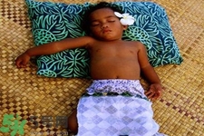 寶寶睡涼席好嗎嗎？寶寶睡涼席好不好？