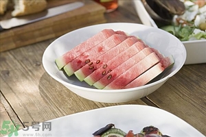 如何辨別西瓜生熟？怎么看西瓜熟不熟？