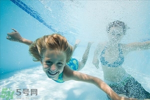 游泳對嬰兒有什么好處？游泳對寶寶有什么好處？