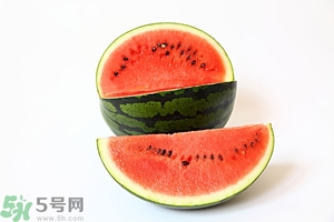 如何辨別西瓜生熟？怎么看西瓜熟不熟？