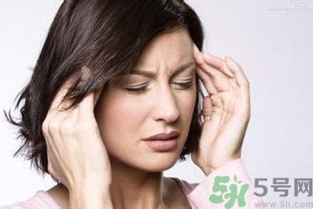 女人濕氣重的癥狀有哪些？女人濕氣重有什么表現(xiàn)？