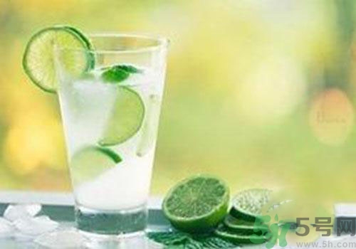 雪碧和可樂哪個對身體的危害更大？雪碧和可樂哪個好？