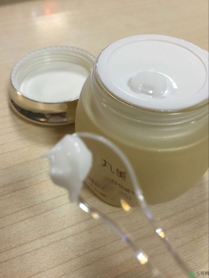 丸美眼霜多少錢一瓶幾毫升?marubi丸美眼霜價格表 丸美眼霜多少錢一瓶幾毫升?marubi丸美眼霜價格表