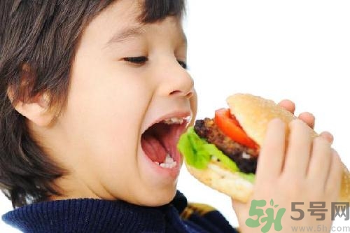 積食發(fā)燒怎么辦?積食發(fā)燒的癥狀是什么? 積食發(fā)燒怎么辦?積食發(fā)燒的癥狀是什么?