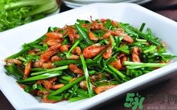 吃韭菜會長斑嗎?吃韭菜長斑怎么辦 吃韭菜會長斑嗎?吃韭菜長斑怎么辦