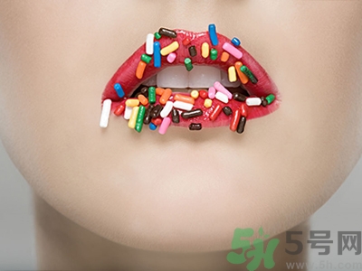 夏天嘴唇干裂是什么原因?夏天嘴唇干裂怎么辦 夏天嘴唇干裂是什么原因?夏天嘴唇干裂怎么辦