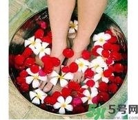 夏天泡腳好嗎？夏天用什么泡腳最好？