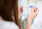 用驗孕棒測出懷孕但是來月經(jīng)是怎么回事？