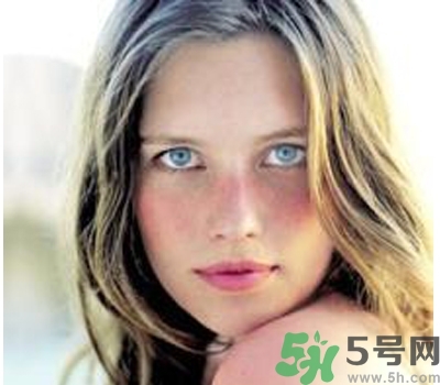 敏感性皮膚用什么洗面奶？敏感性皮膚怎么修復(fù)？