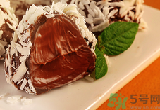 巧克力可以和牛奶一起吃嗎?巧克力能和牛奶同吃嗎? 巧克力可以和牛奶一起吃嗎?巧克力能和牛奶同吃嗎?