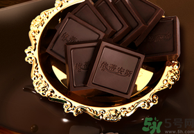 巧克力可以和牛奶一起吃嗎?巧克力能和牛奶同吃嗎? 巧克力可以和牛奶一起吃嗎?巧克力能和牛奶同吃嗎?