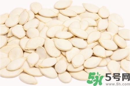 吃南瓜子的好處？吃南瓜子的壞處？