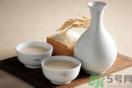 寶寶可以喝米酒嗎？寶寶多大了可以喝米酒？