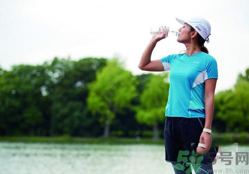 為什么喝水會惡心？喝水有時感覺惡心是怎么回事？