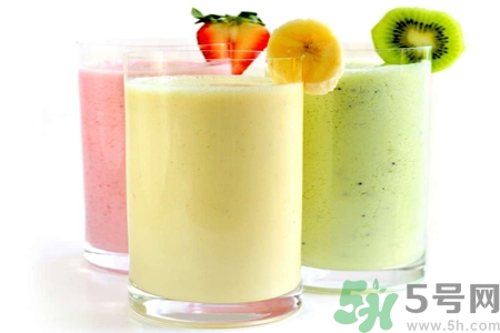 鮮榨果汁的營養(yǎng)價(jià)值有哪些？