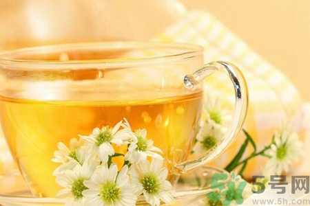 用菊花可以去黑眼圈嗎？用菊花有效去除黑眼圈的步驟？