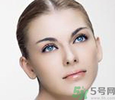 女生多大可以敷面膜？20歲左右的女生適合用什么面膜？