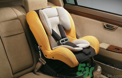 安全座椅能放副駕駛嗎?安全座椅安裝在哪個位置最安全 安全座椅能放副駕駛嗎?安全座椅安裝在哪個位置最安全