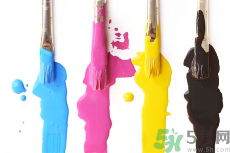 手上有油漆怎么洗？油漆沾到衣服上怎么洗？