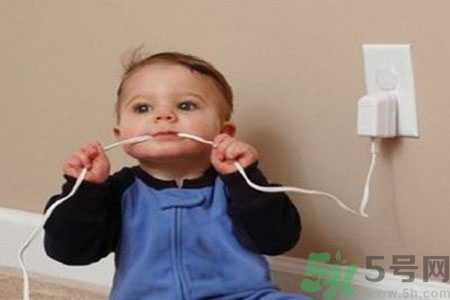 寶寶觸電怎么辦？如何預(yù)防寶寶觸電？
