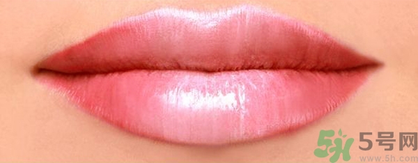 西柚色是珊瑚色嗎？西柚色和珊瑚色的區(qū)別