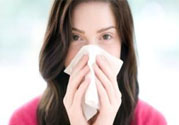 鼻炎能用生理鹽水清理鼻腔嗎？鼻炎能不能用生理鹽水清理鼻腔？