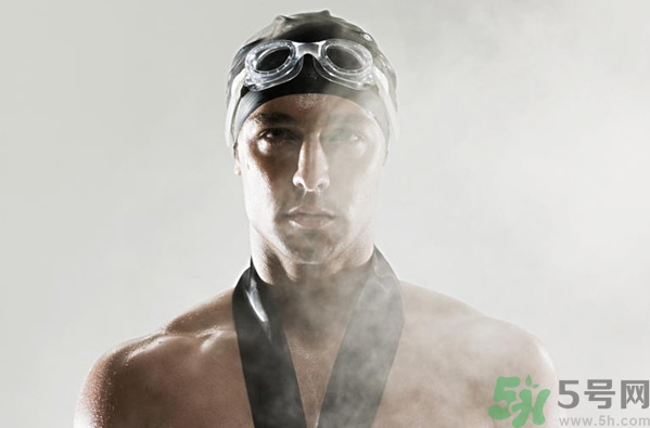 近視眼游泳怎么辦?眼睛近視怎么游泳 近視眼游泳怎么辦?眼睛近視怎么游泳