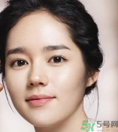 臥蠶是天生的嗎？臥蠶是笑起來才有嗎？