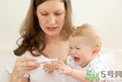 夏天寶寶發(fā)燒可以吹空調(diào)嗎？夏天寶寶發(fā)燒可以開空調(diào)嗎？