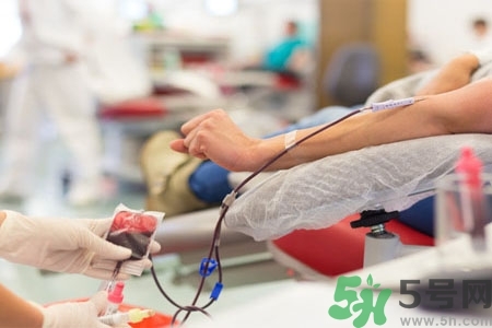 獻(xiàn)血的好處有什么？獻(xiàn)血的危害有哪些？