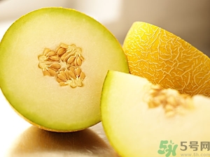 哈密瓜籽能吃嗎？哈密瓜酸了還能吃嗎？