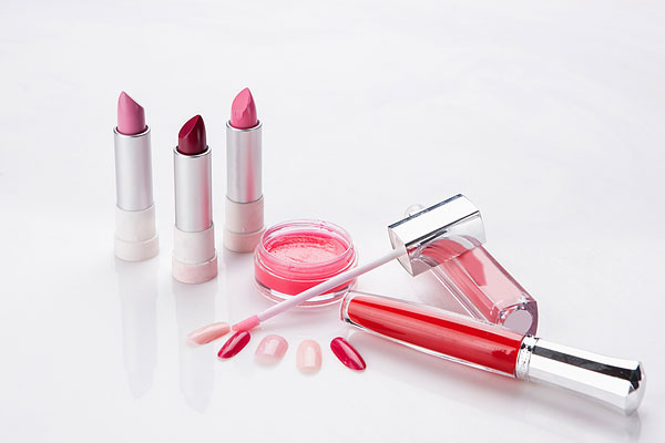 男生能涂口紅嗎？小孩能涂口紅嗎？