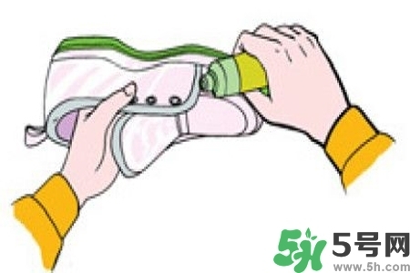 運(yùn)動(dòng)鞋怎么清洗？如何清洗運(yùn)動(dòng)鞋？