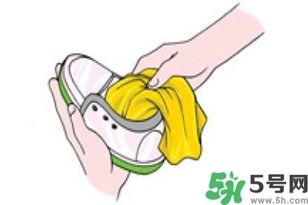 運動鞋怎么清洗？如何清洗運動鞋？