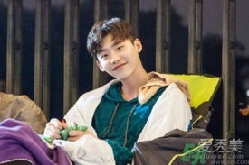 李鐘碩發(fā)型是什么？姜哲發(fā)型是什么？