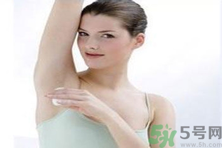 祛除腋臭小竅門有哪些？祛除腋臭的方法有哪些？