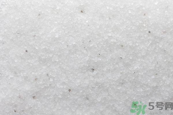 吃冰糖會發(fā)胖嗎?冰糖的熱量是多少 吃冰糖會發(fā)胖嗎?冰糖的熱量是多少