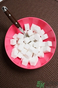 吃冰糖會發(fā)胖嗎?冰糖的熱量是多少 吃冰糖會發(fā)胖嗎?冰糖的熱量是多少