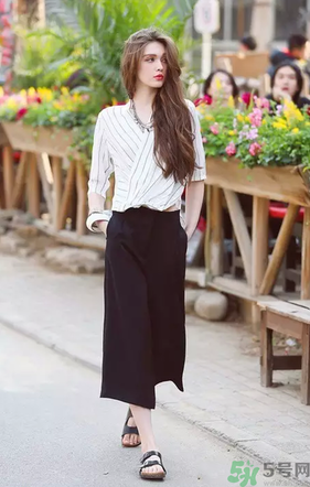 什么是闊腿褲？闊腿褲適合什么人穿？