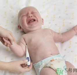 幼兒急疹怎么護(hù)理？ 幼兒急疹的幾大癥狀？