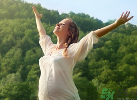 孕婦濕氣重怎么辦？孕婦濕氣重的表現(xiàn)癥狀？