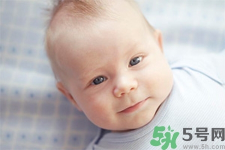 寶寶頭發(fā)少怎么辦？寶寶頭發(fā)少什么原因？