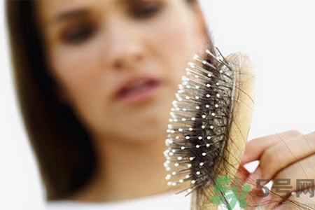 生完寶寶掉頭發(fā)怎么辦？生完寶寶掉頭發(fā)原因？